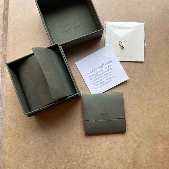 GLDN extra solid gold Aura charm white sapphire - Picture 7 of 9